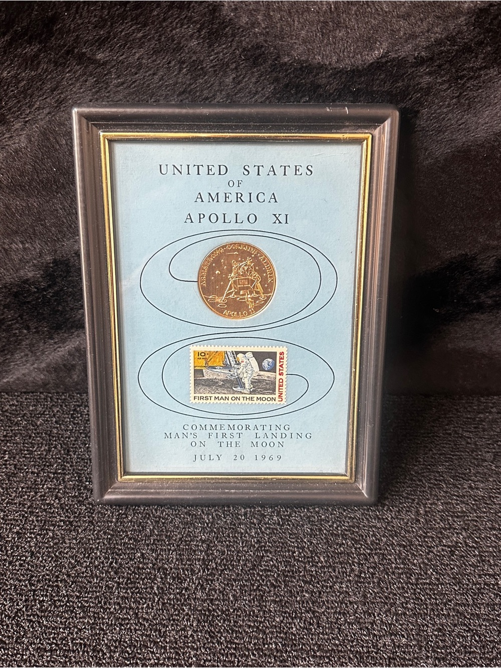 Apollo XI Collector Coin & Stamp